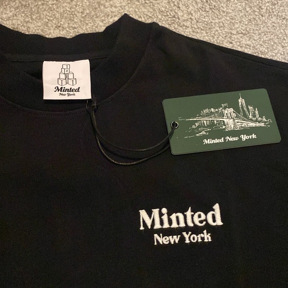 Minted New York Cafe Scene Tee - Picture 2 of 4